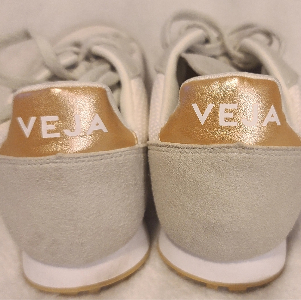 Veja Women's Sneakers in White, Light Gray & Gold - Picture 2 of 5